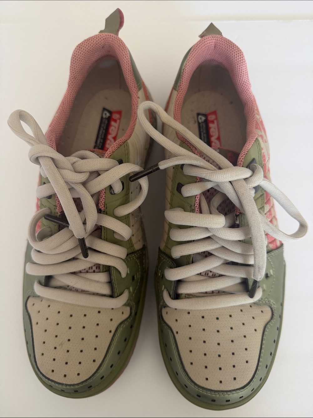 Vintage 2011 Teva Gnarkosi Mountain Games Water Shoes Sneakers sz vs women’s 9